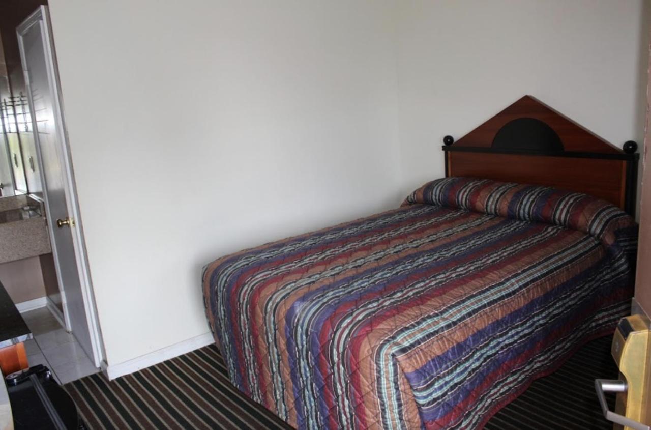 Economy Inn 奧古斯塔 外观 照片